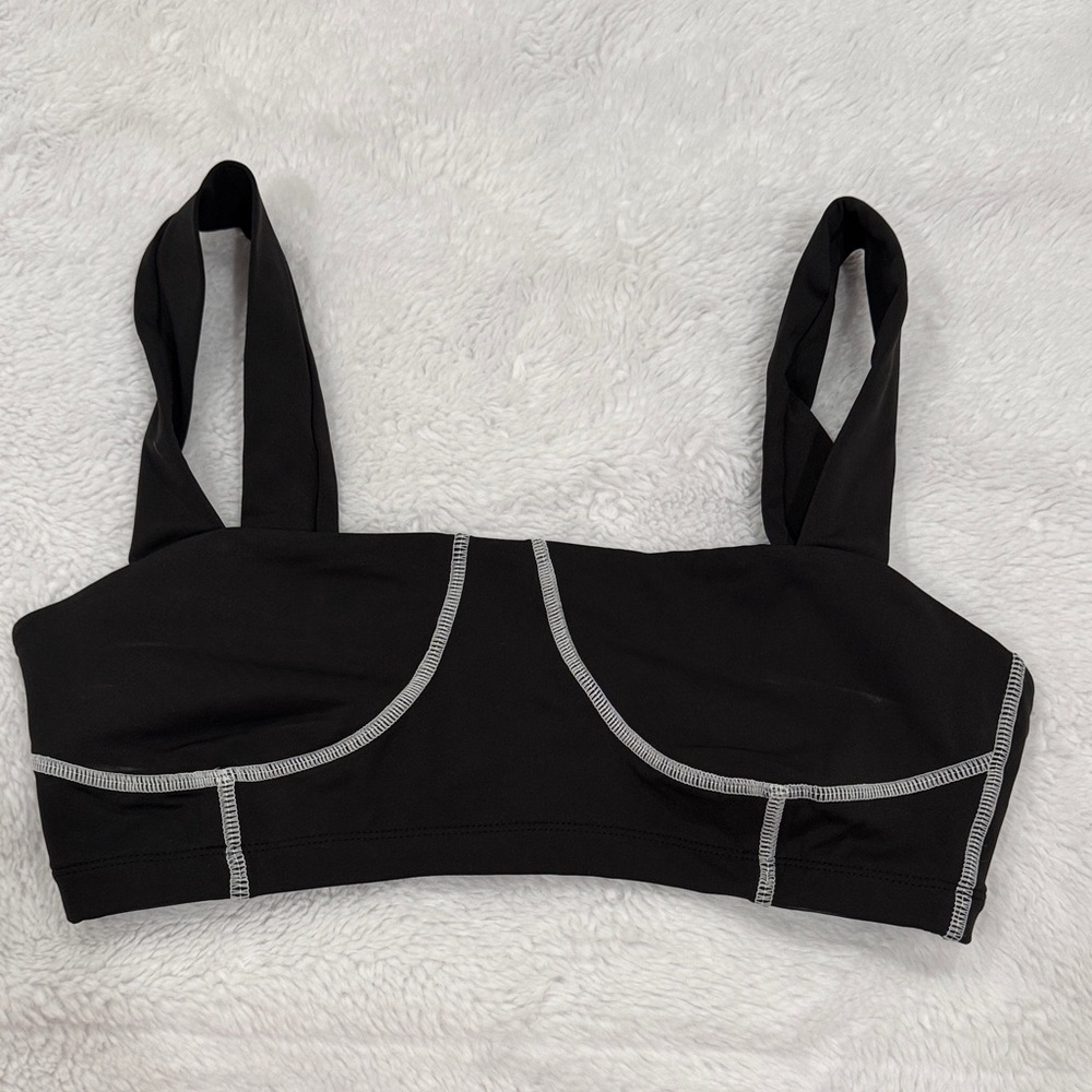 WeWoreWhat Black Sports Bra with White Stitching